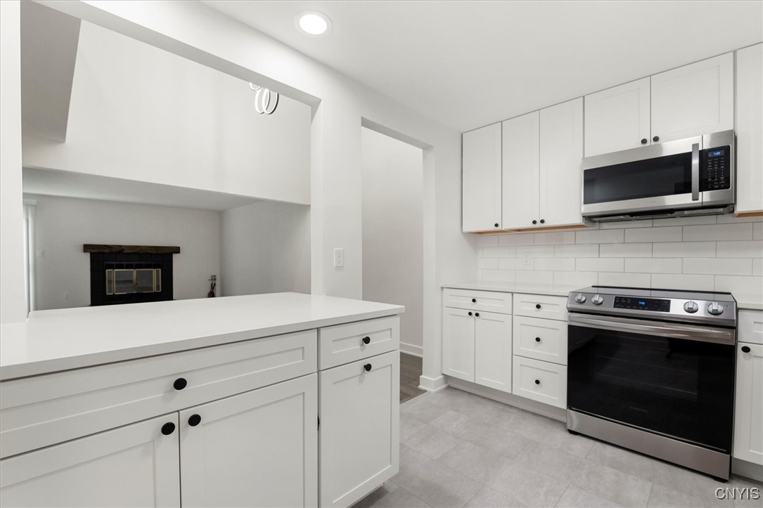 6119 Diffin Road Cicero, NY 13039 - Photo 7 of 30