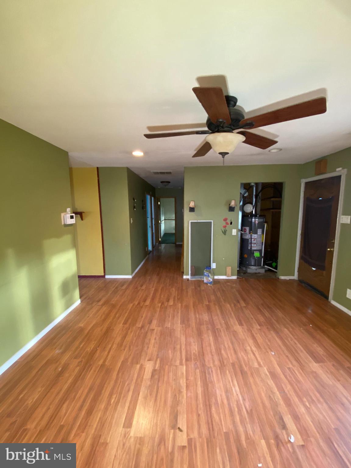 209 Yorkshire Road Fairless Hills, PA 19030 - Photo 5 of 25 Gallery Image 5