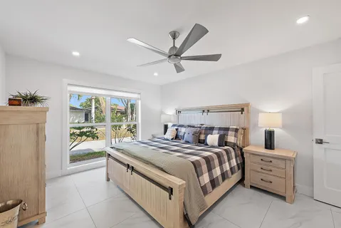 $2,095,000 | 9524 Southeast Cove Point Street, Jupiter, FL 33469