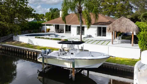 $2,095,000 | 9524 Southeast Cove Point Street, Jupiter, FL 33469