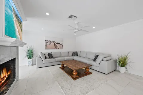 $2,095,000 | 9524 Southeast Cove Point Street, Jupiter, FL 33469