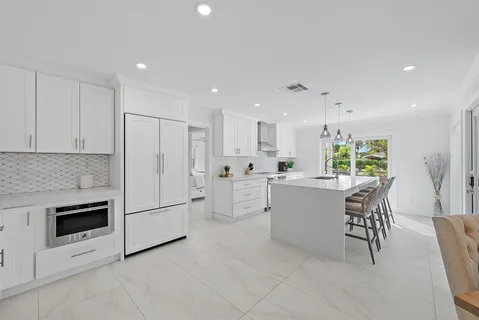 $2,095,000 | 9524 Southeast Cove Point Street, Jupiter, FL 33469