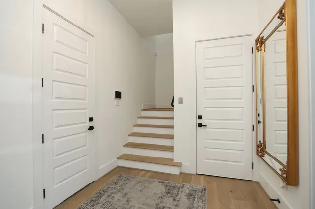 $6,500 | 5704 Fairdale Lane, Unit B, Houston, TX 77057