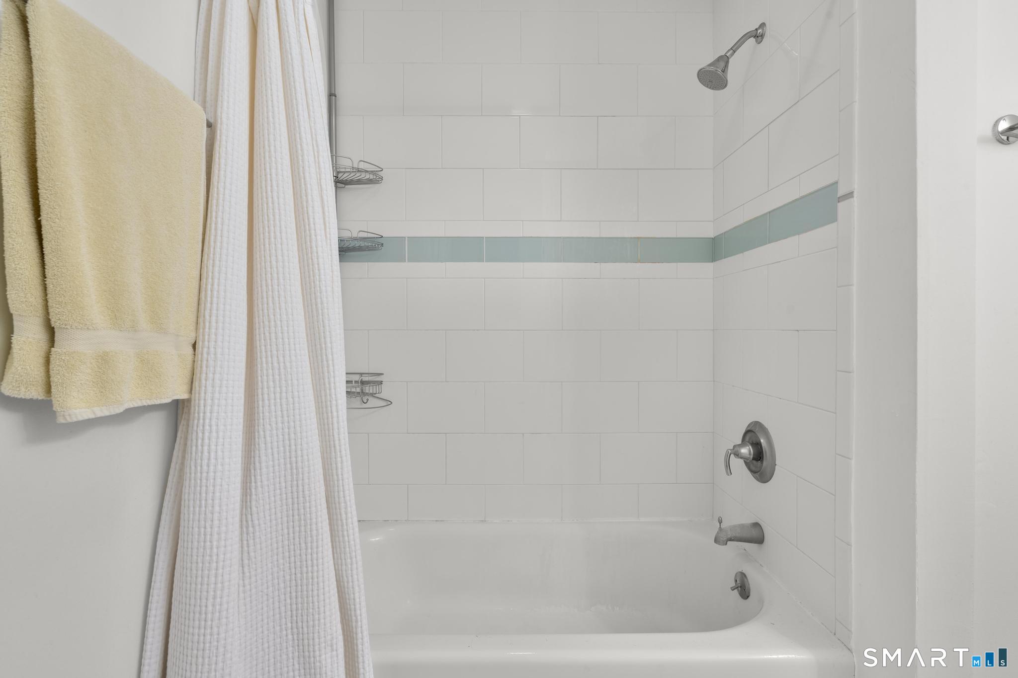 175 South End Road, Unit F37 East Haven, CT 06512 - Photo 24 of 35