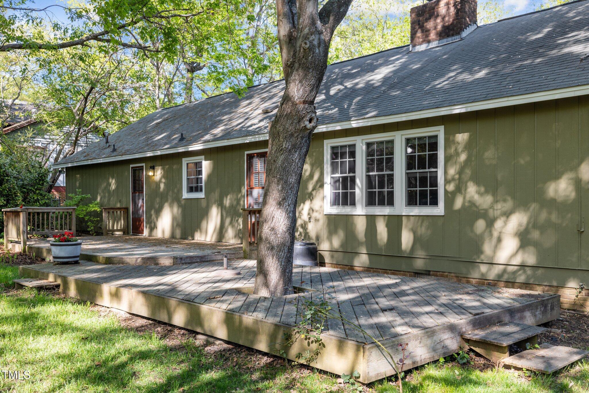 1304 Deboy Street Raleigh, NC 27606 - Photo 41 of 53 35-web-or-mls-5Z8A7118