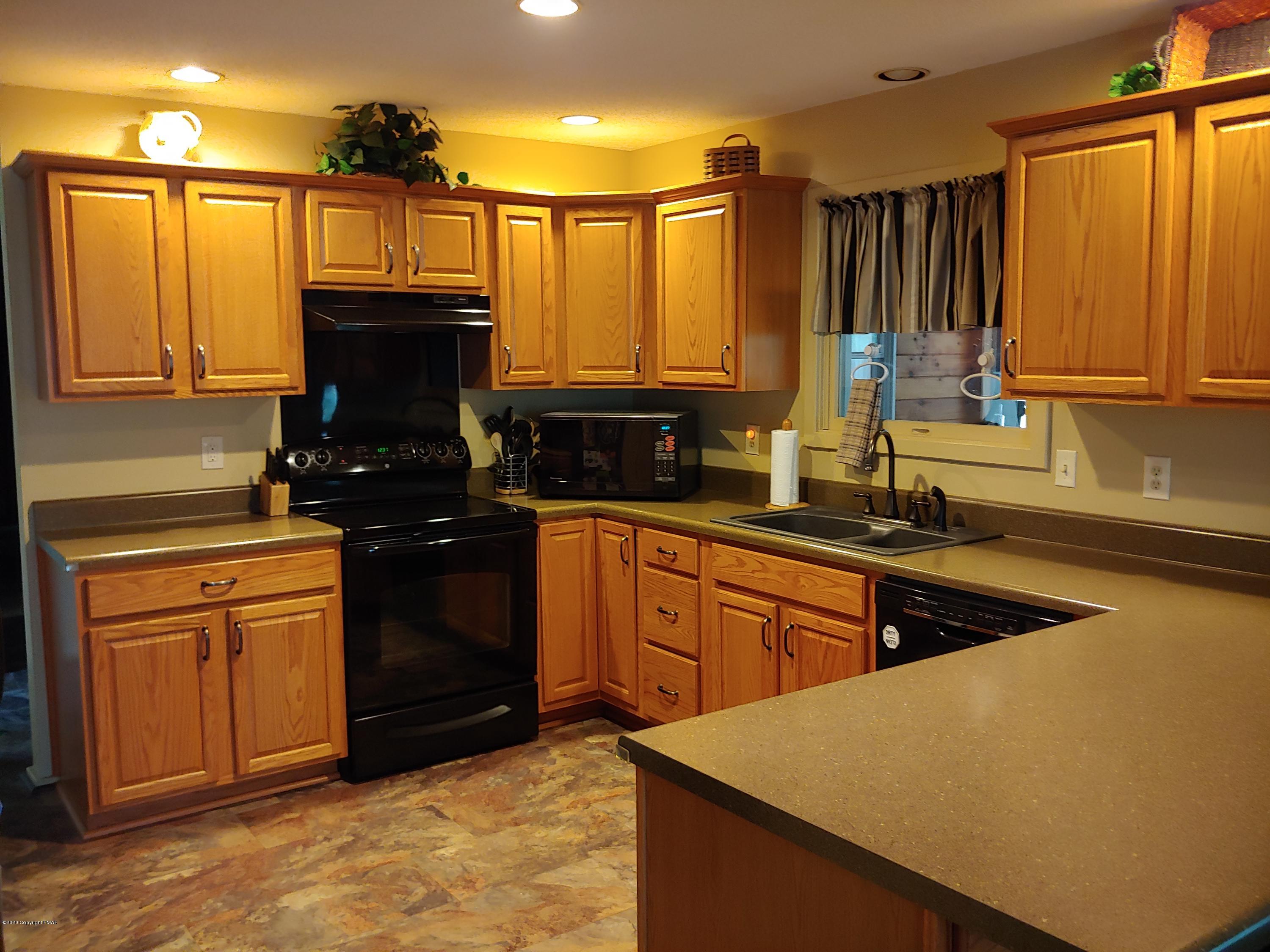 5115 High Terrace Road Stroudsburg, PA 18360 - Photo 8 of 40 Kitchen 2