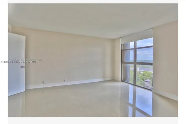 $3,750 | 4000 Towerside Terrace, Unit 1007, Miami, FL 33138