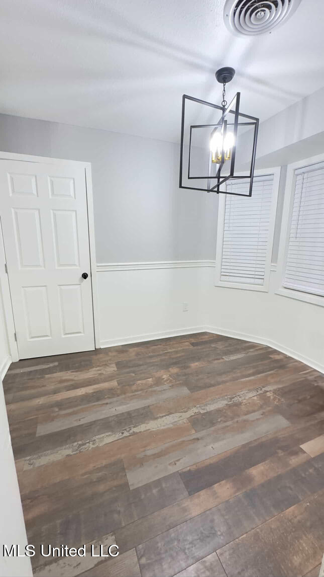 2009 Lake Trace Drive Jackson, MS 39211 - Photo 3 of 16 8B61E69F-ACDB-4F07-BED6-54526BF0F876