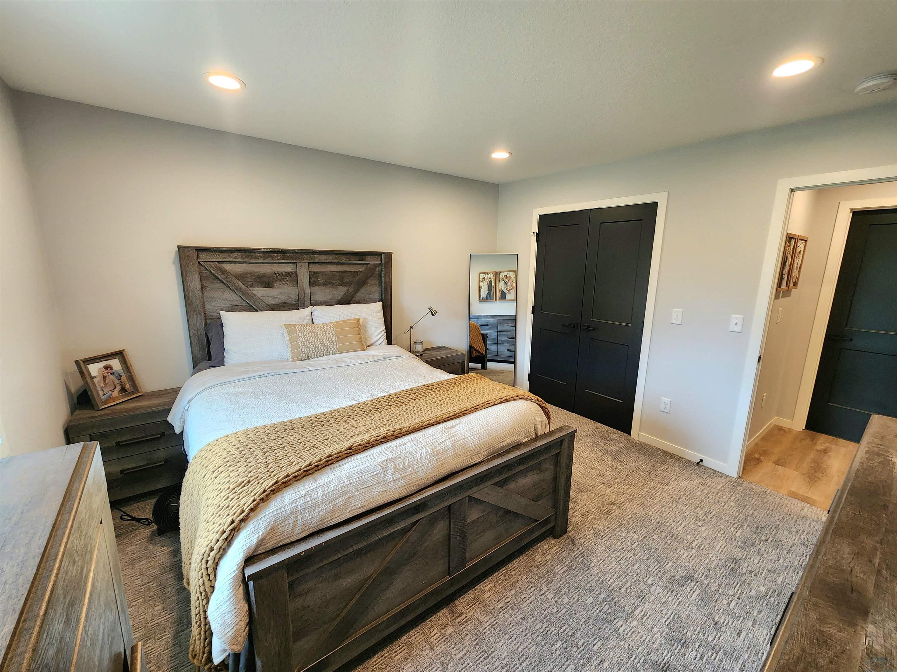 2009 Walnut Street Hull, IA 51239 - Photo 27 of 50 Gallery Image 27