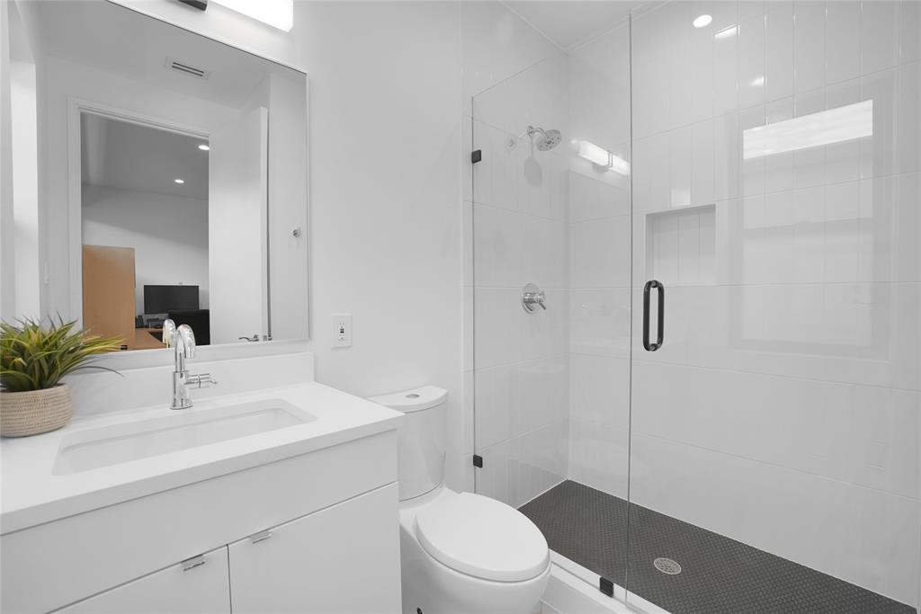 4135 Valley Ridge Road Dallas, TX 75220 - Photo 29 of 38