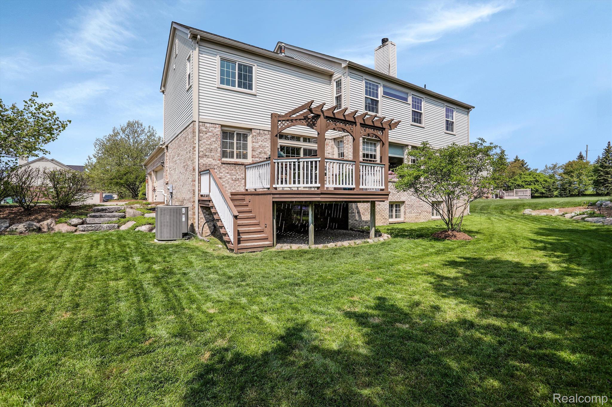 4079 Wincrest Lane Rochester, MI 48306 - Photo 6 of 43 Gallery Image 6