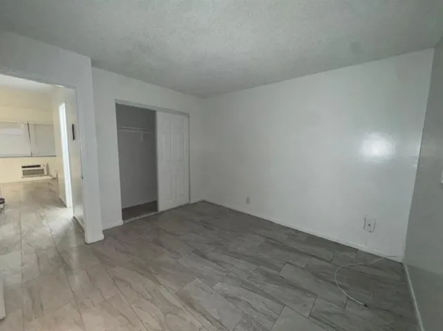 $1,725 | 2220 Hayes Street, Unit 7, Hollywood, FL 33020