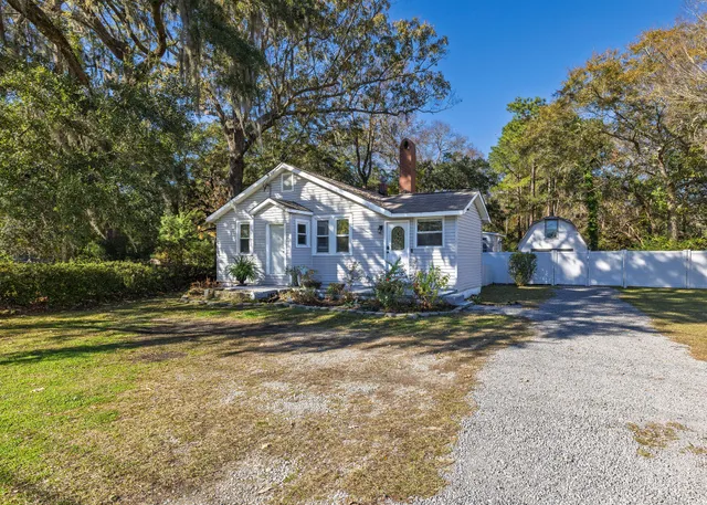 $1,195,000 | 3014 Maybank Highway, Johns Island, SC 29455