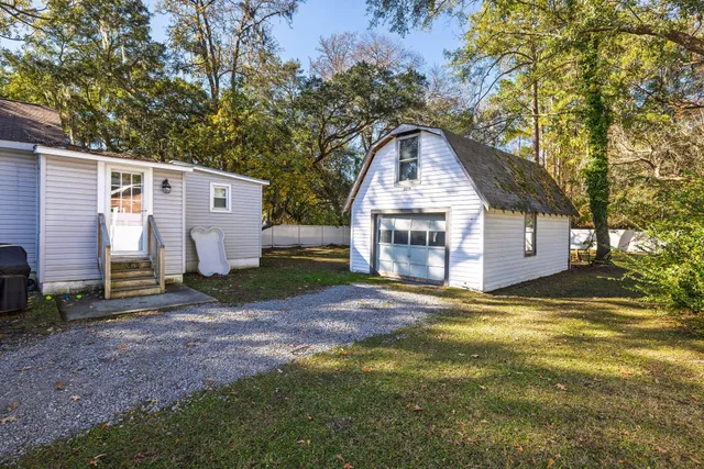 $1,195,000 | 3014 Maybank Highway, Johns Island, SC 29455