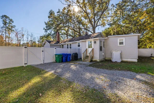 $1,195,000 | 3014 Maybank Highway, Johns Island, SC 29455