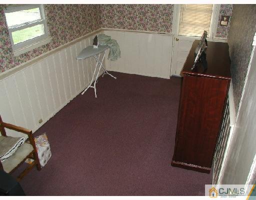 188 North Hill Road Colonia, NJ 07067 - Photo 5 of 10 a view of balcony with furniture
