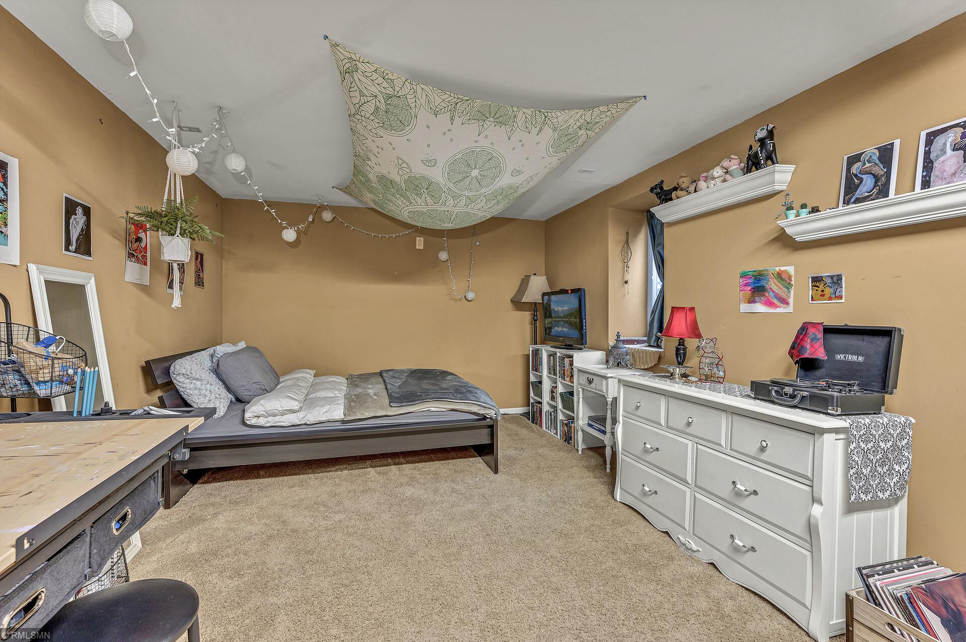 4930 Baker Road Minnetonka, MN 55343 - Photo 19 of 32 Gallery Image 19