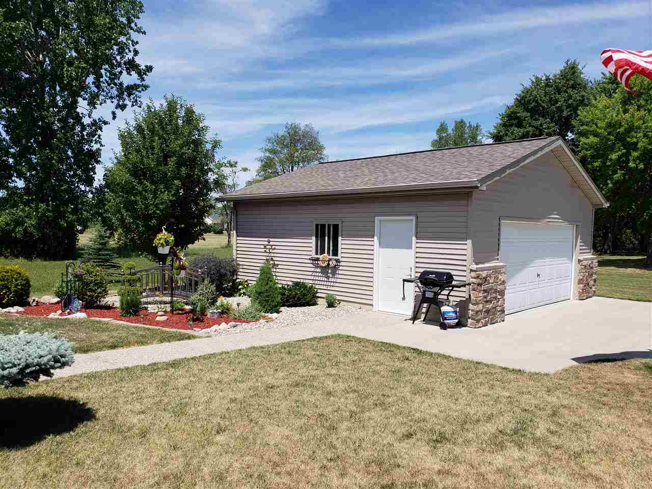 384 South Trumbull Road Bay City, MI 48708 - Photo 26 of 26
