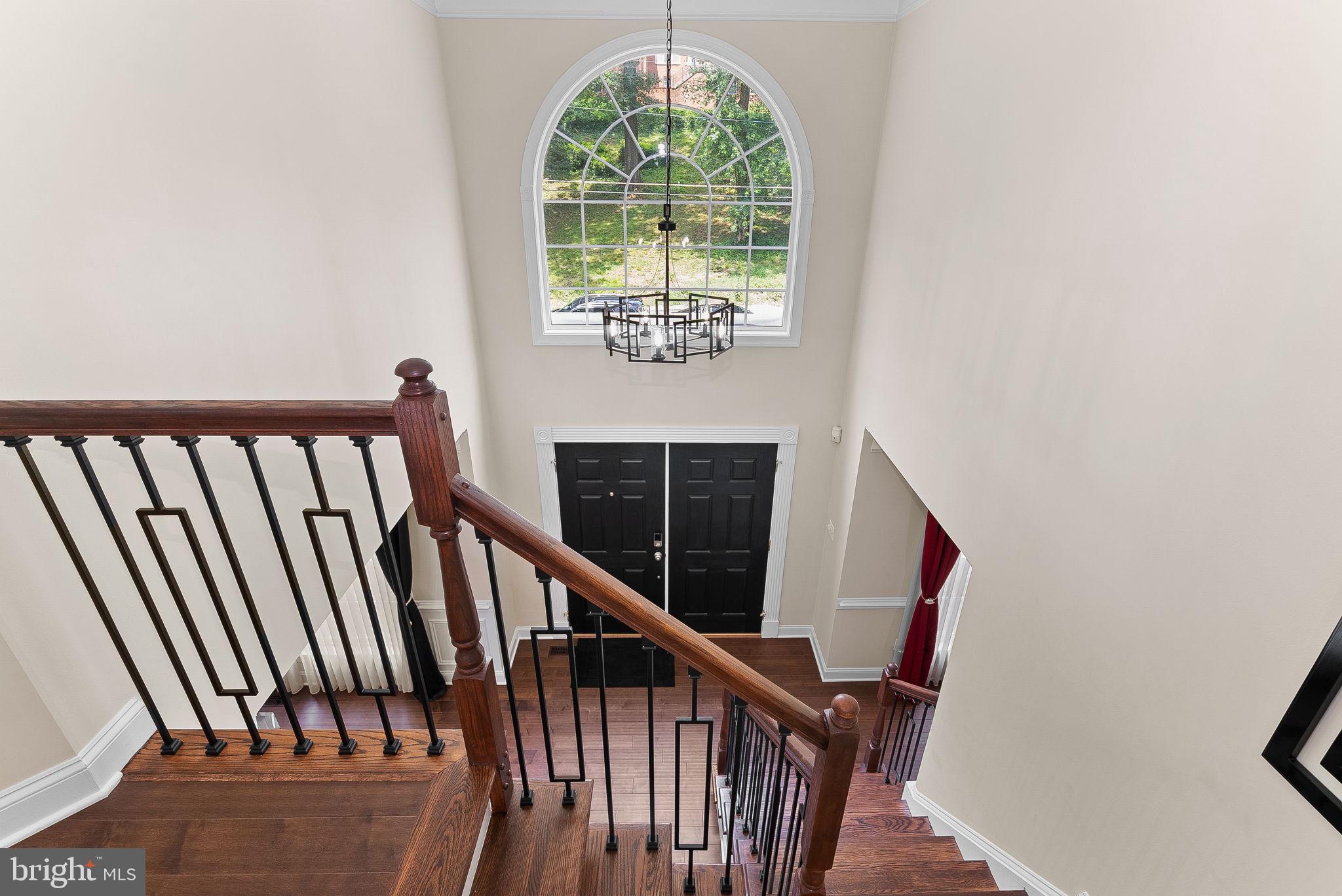 7214 Calamo Street Springfield, VA 22150 - Photo 37 of 77 Upper landing overlook