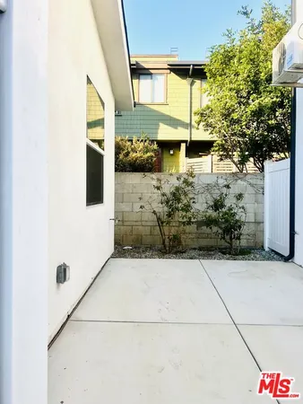 $2,450 | 247 1/2 South Catalina Avenue, Pasadena, CA 91106