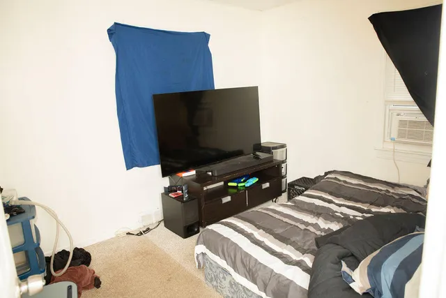 $132,500 | 24443 Powers Avenue, Dearborn Heights, MI 48125