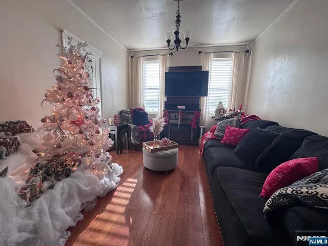 $2,300 | 27 66th Street, Unit 4, West New York, NJ 07093