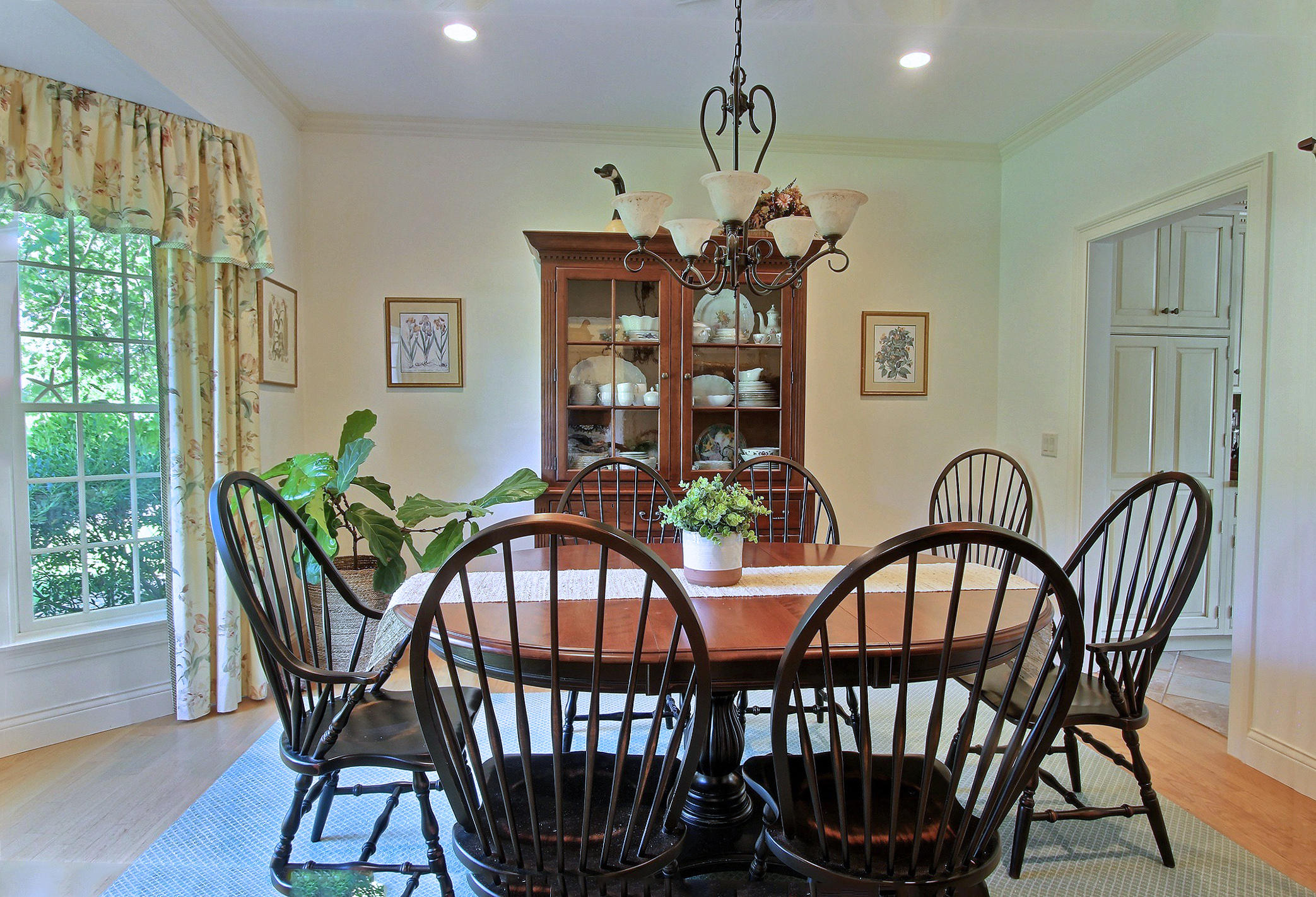 47 Boulder Brook Road East Sandwich, MA 02537 - Photo 11 of 50 Dining Room