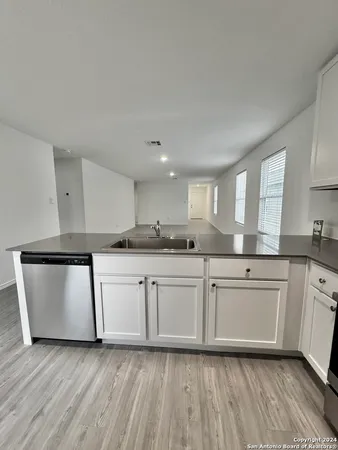 $1,450 | 9208 James Bowie, Seguin, TX 78155