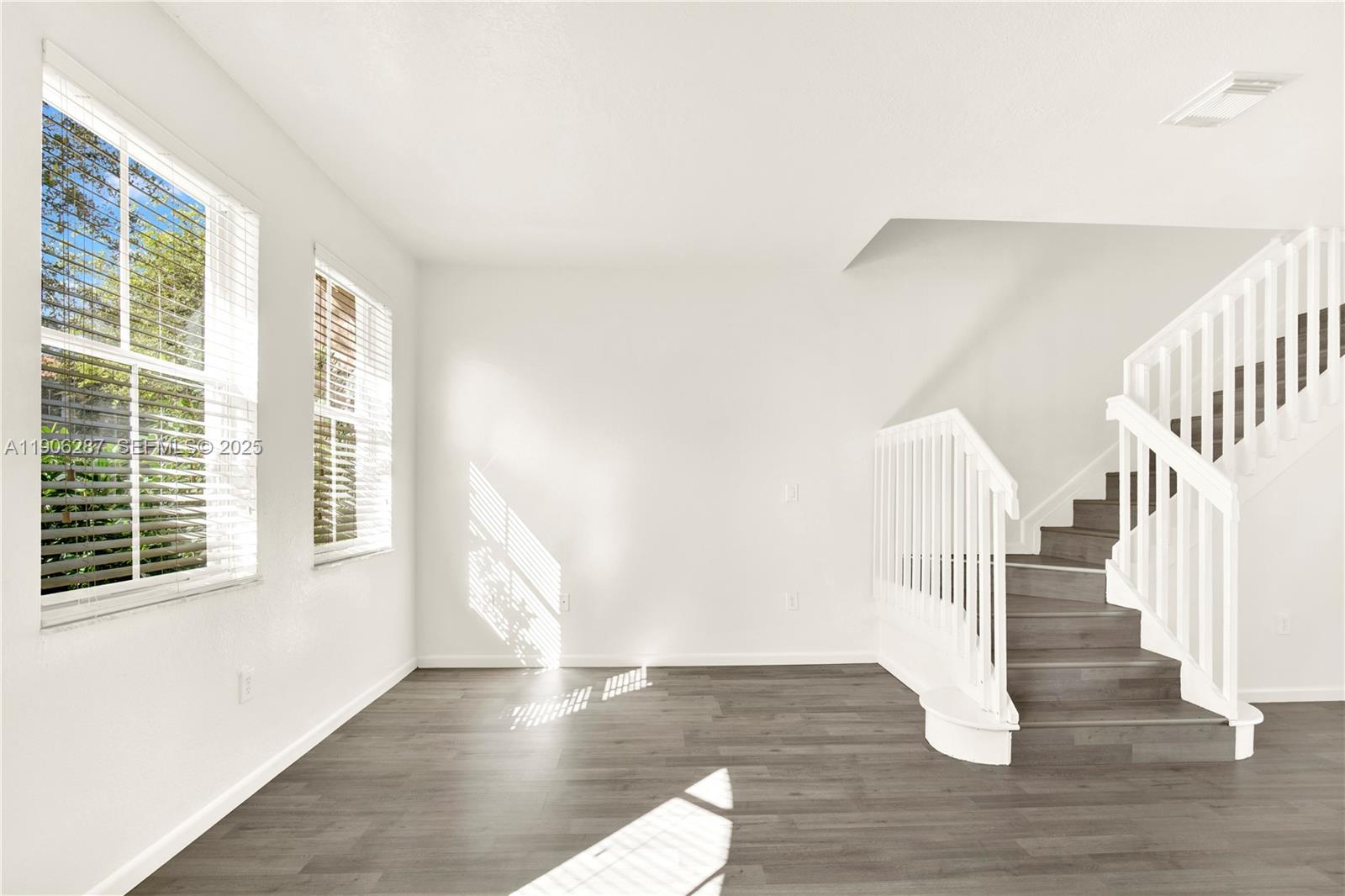 27283 Southwest 138th Path Homestead, FL 33032 - Photo 2 of 24