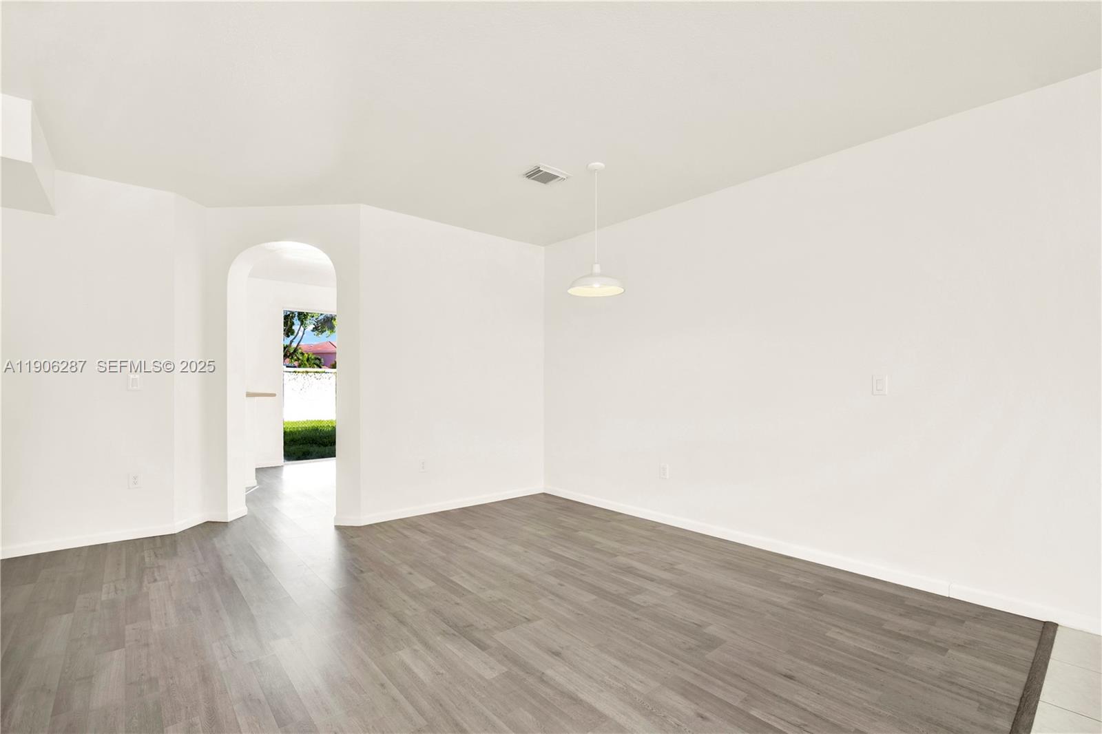 27283 Southwest 138th Path Homestead, FL 33032 - Photo 5 of 24