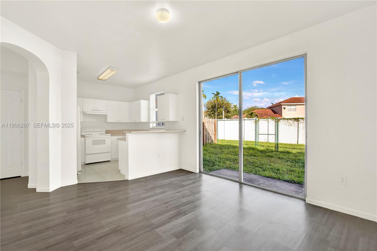 27283 Southwest 138th Path Homestead, FL 33032 - Photo 8 of 24