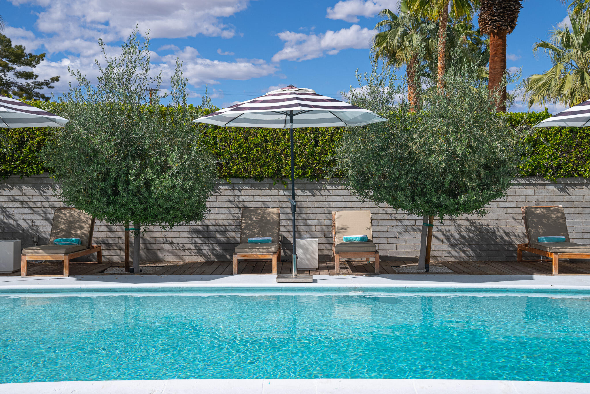 1022 East Mesquite Avenue Palm Springs, CA 92264 - Photo 2 of 37 1022Mesquite-36