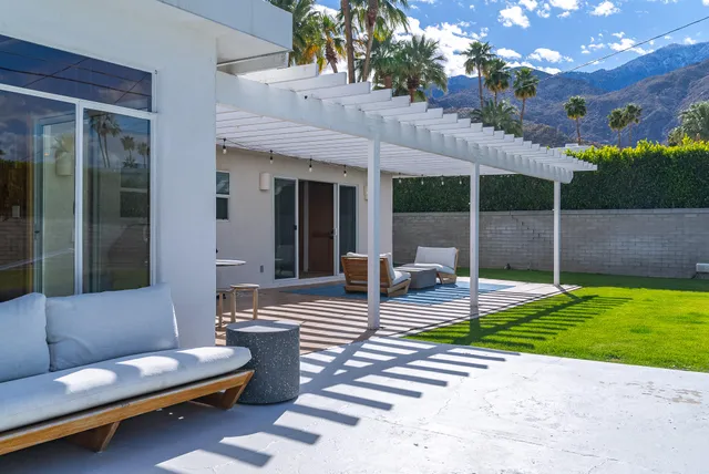 $1,545,000 | 1022 East Mesquite Avenue, Palm Springs, CA 92264