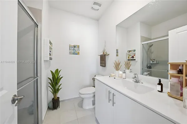 $1,174,900 | 19080 Southwest 133rd Court, Miami, FL 33177