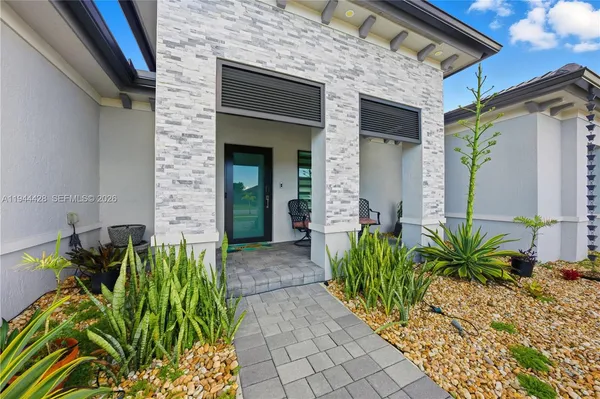 $1,174,900 | 19080 Southwest 133rd Court, Miami, FL 33177