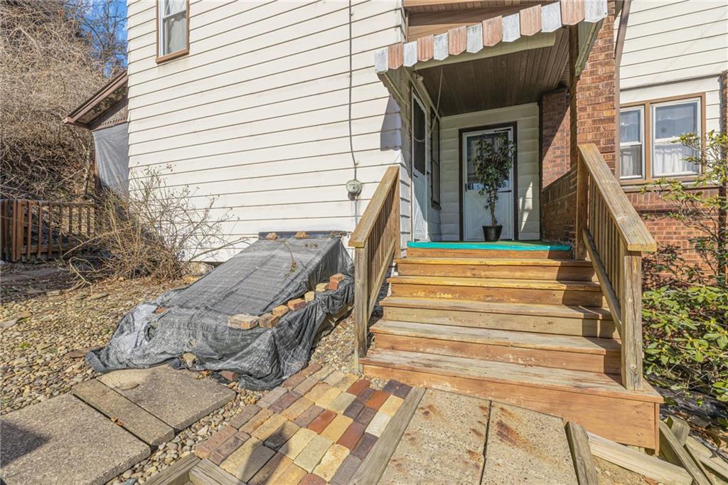 878 Spruce Avenue Rochester, PA 15074 - Photo 19 of 21 Gallery Image 19
