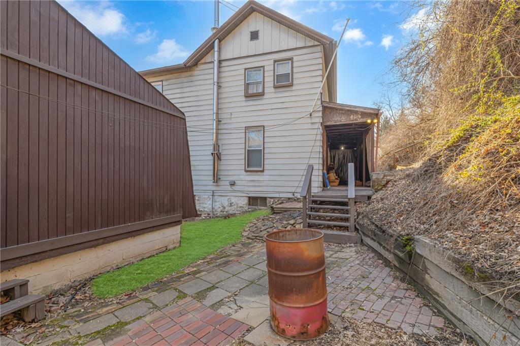 878 Spruce Avenue Rochester, PA 15074 - Photo 20 of 21 Gallery Image 20