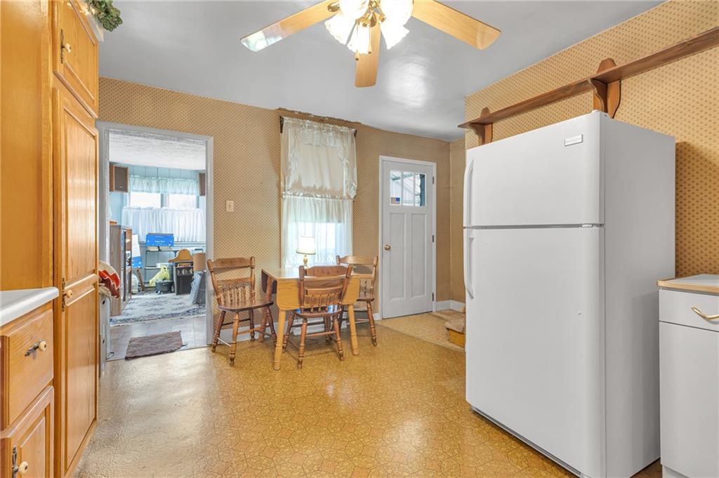 878 Spruce Avenue Rochester, PA 15074 - Photo 6 of 21 Gallery Image 6