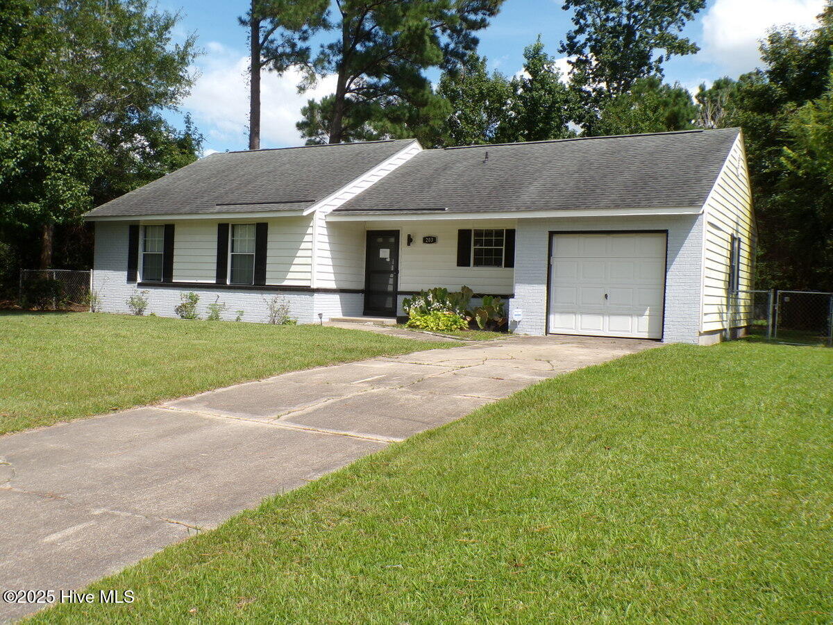 203 Dennis Road Jacksonville, NC 28546 - Photo 5 of 50 100_0007