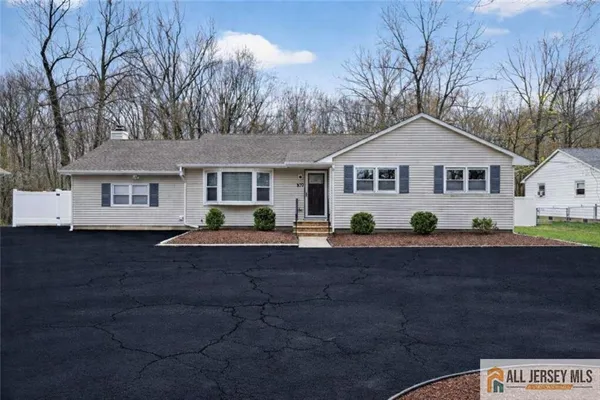 $649,000 | 107 Finnegans Lane, Kendall Park, NJ 08824