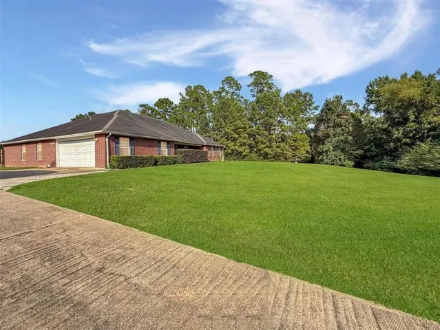 $279,990 | 710 Woodland Drive, Leesville, LA 71446