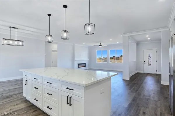$469,900 | 6920 Longmeadow Drive, Pahrump, NV 89061