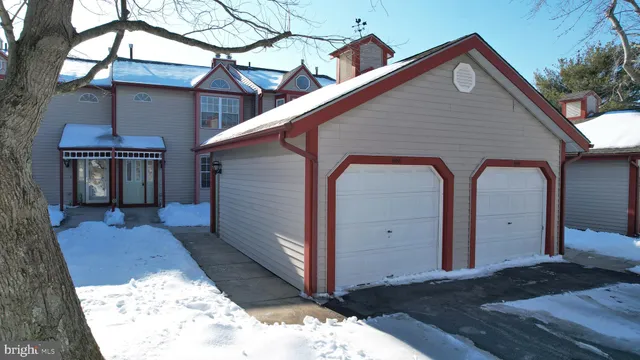 $289,900 | 668 East Lake Front Circle, Galloway Township, NJ 08205