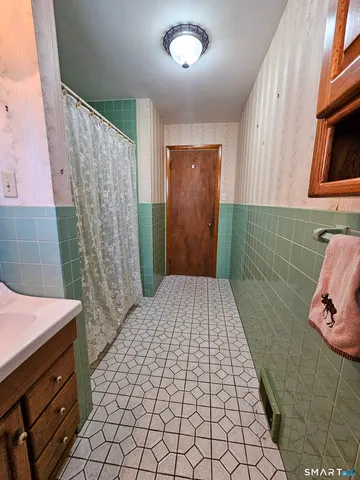 $499,000 | 621 Wiese Road, Cheshire, CT 06410