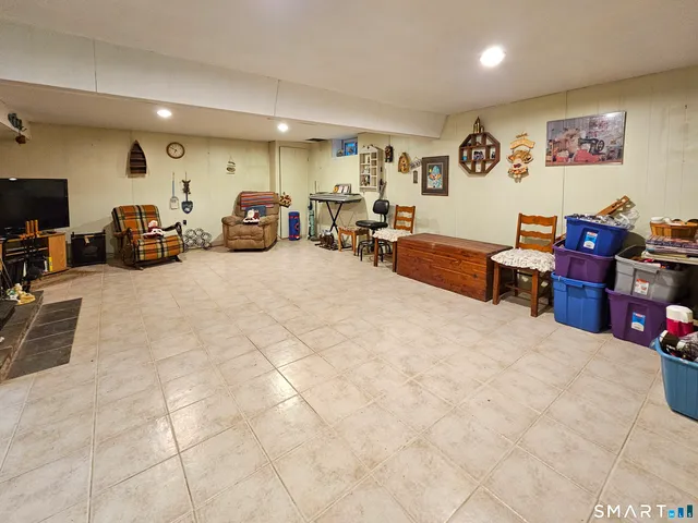 $499,000 | 621 Wiese Road, Cheshire, CT 06410