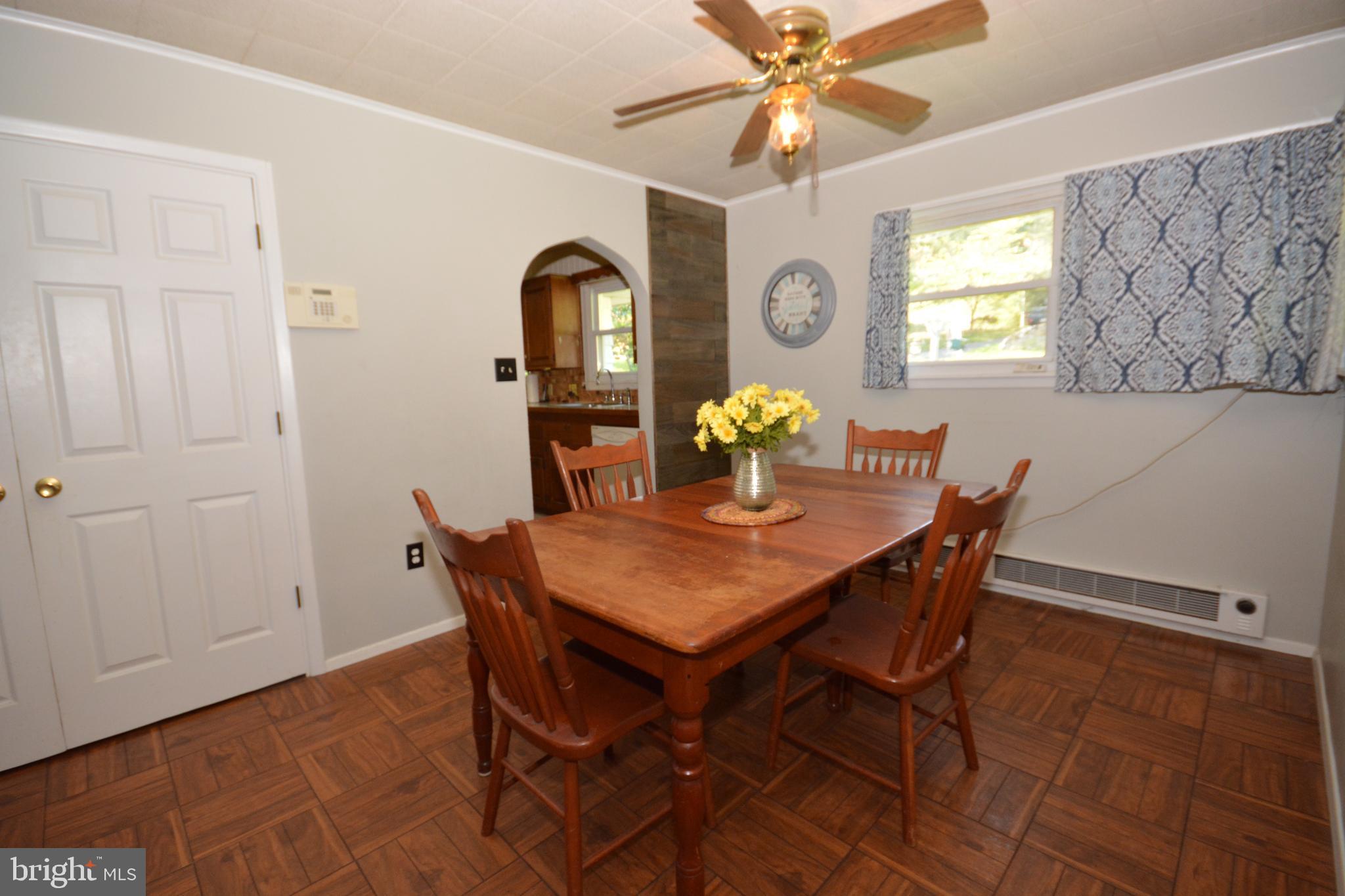 409 Hain Road Reading, PA 19608 - Photo 3 of 38 Dining Room