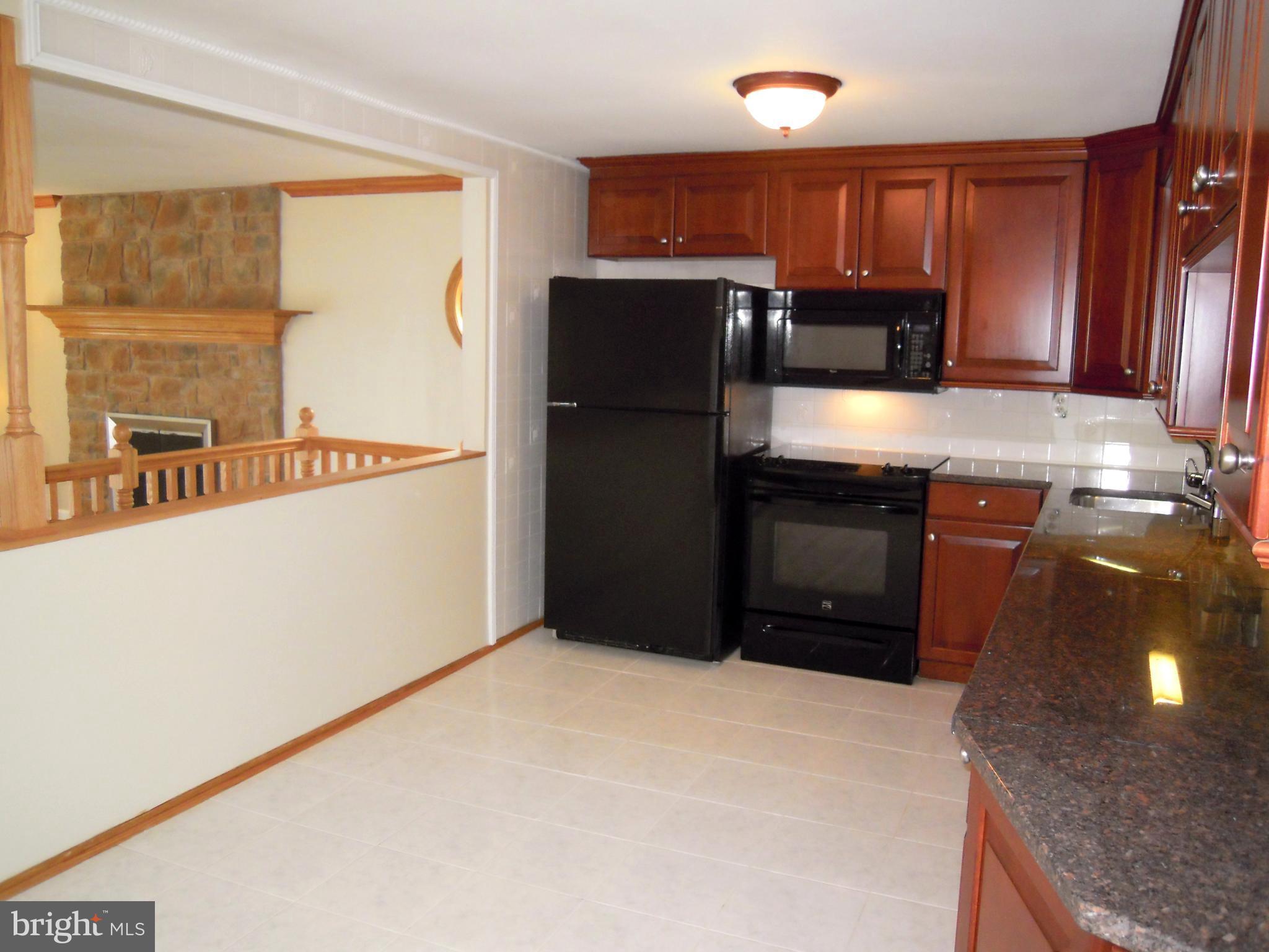3920 Millner Road Baltimore, MD 21236 - Photo 7 of 30 All Appliances INcl - Under Cabinet Lighting