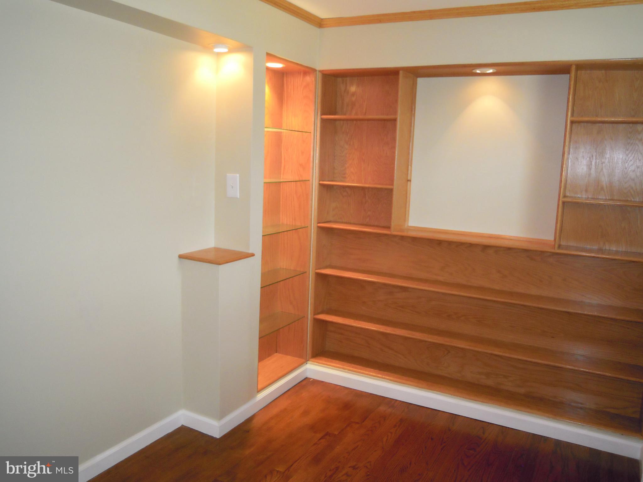 3920 Millner Road Baltimore, MD 21236 - Photo 9 of 30 Main level Den/Office/Family Rm--YOU DECIDE!