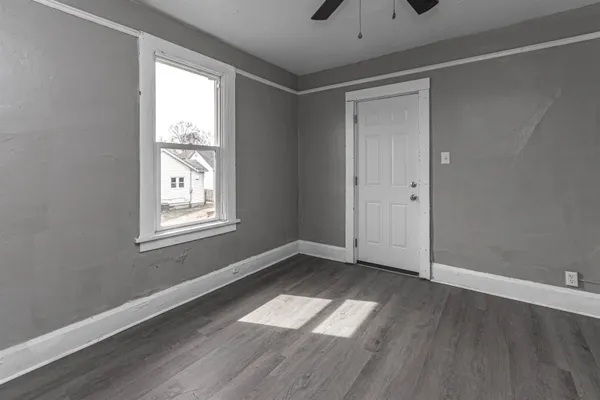 $239,900 | 1235 South Court Street, Rockford, IL 61102