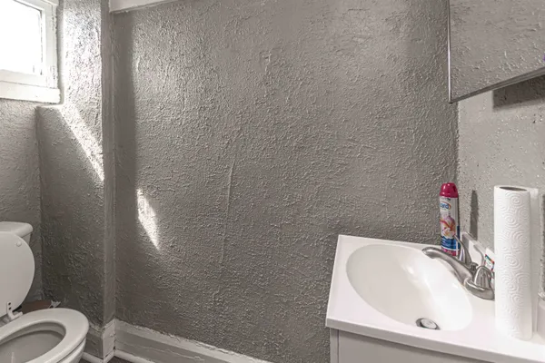 $239,900 | 1235 South Court Street, Rockford, IL 61102